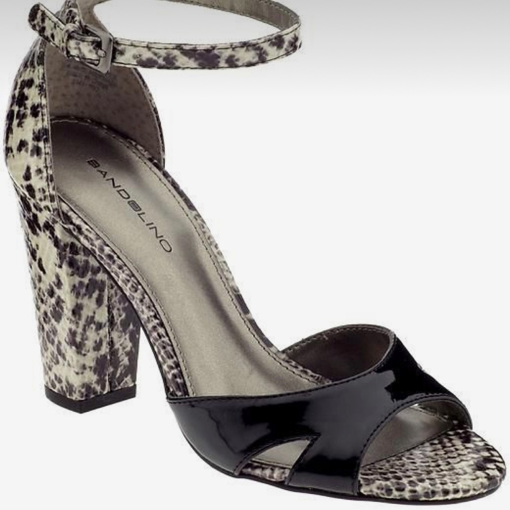 Bandolino Isbieal Snake and Patent Sandal Size 8